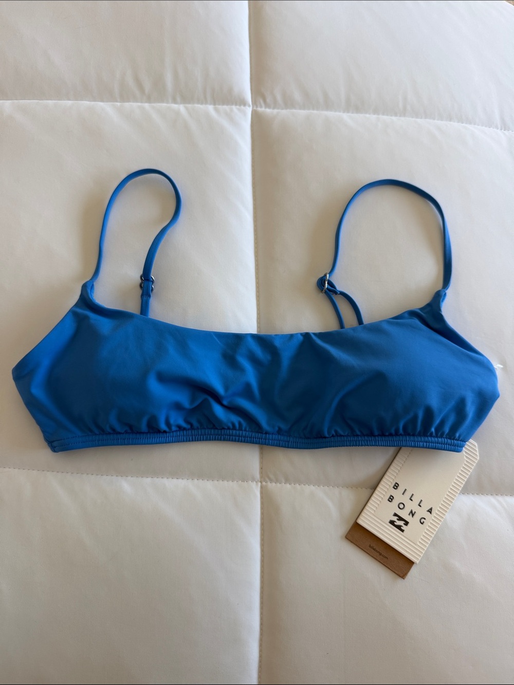 NWT Billabong Bikini Top